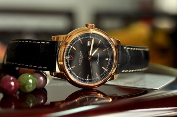 SỰ ĐẶC BIỆT TRONG BỘ MÁY CỦA ĐỒNG HỒ LONGINES AUTOMATIC