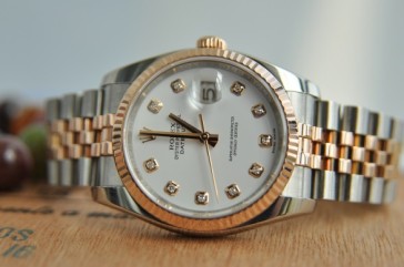 ĐỒNG HỒ ROLEX RẺ NHẤT BAO NHIÊU TIỀN?