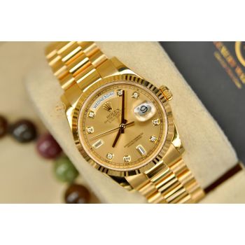 ĐỒNG HỒ NAM ROLEX DAYDATE 118238 MẶT CHẢI TIA VÀNG CỌC KIM CƯƠNG ĐẰNG CẤP DOANH NHÂN - FULLBOX