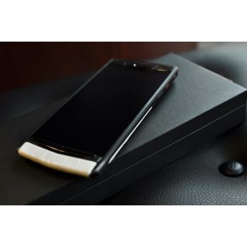 ĐIỆN THOẠI VERTU SIGNATURE TOUCH PURE WHITE ALLIGATOR NEW 100%