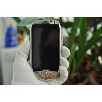 ĐIỆN THOẠI TONINO LAMBORGHINI TL700 (MODEL NO. 701 LTD)