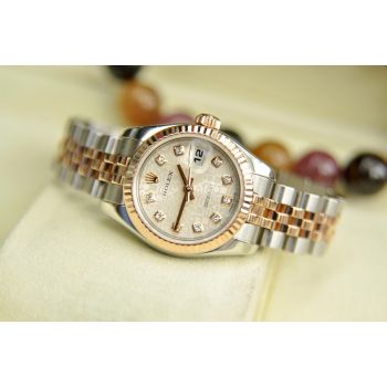 ĐỒNG HỒ ROLEX NỮ 179171 MẶT VI TÍNH TRẮNG CỌC SỐ KIM CƯƠNG DEMI VÀNG 18K