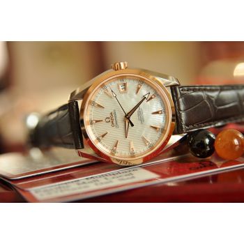 ĐỒNG HỒ OMEGA SEAMASTER AQUA TERRA DEMI VÀNG HỒNG 18K MẶT KHẢM TRAI KIM CƯƠNG